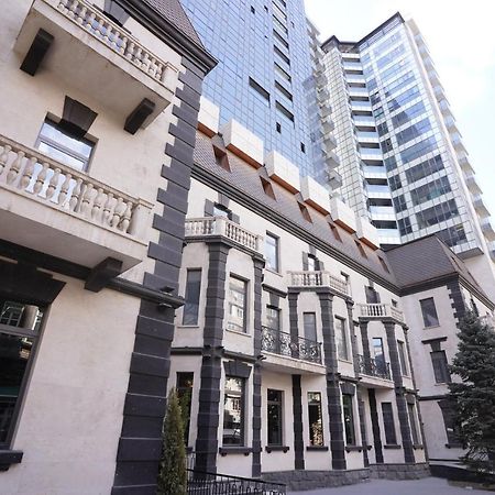 Soho Hotel City Centre Yerevan Bagian luar foto