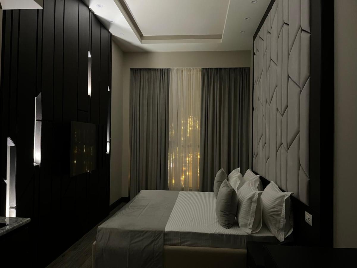 Soho Hotel City Centre Yerevan Bagian luar foto
