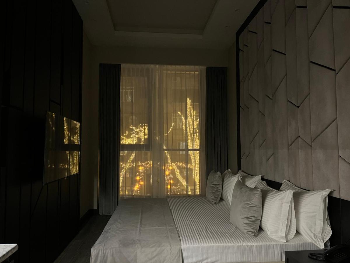 Soho Hotel City Centre Yerevan Bagian luar foto