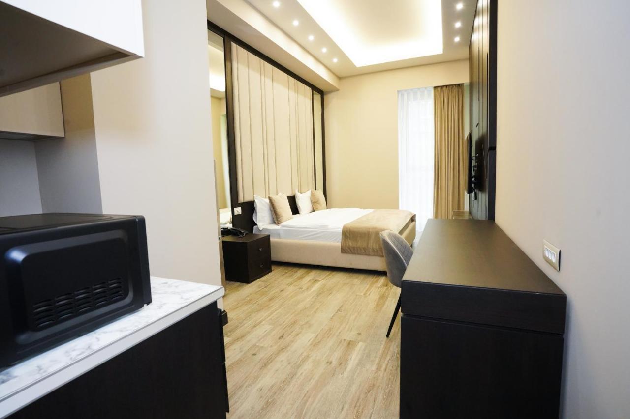 Soho Hotel City Centre Yerevan Bagian luar foto