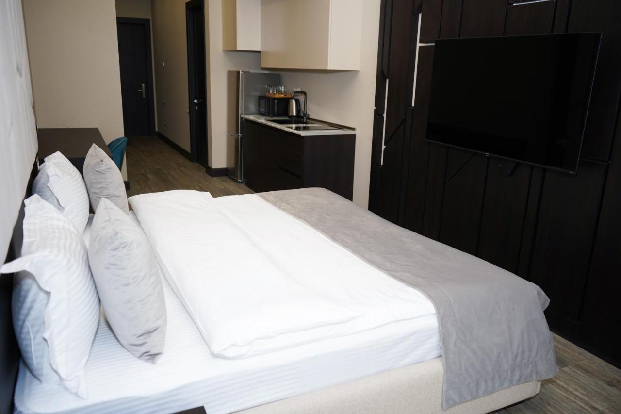 Soho Hotel City Centre Yerevan Bagian luar foto