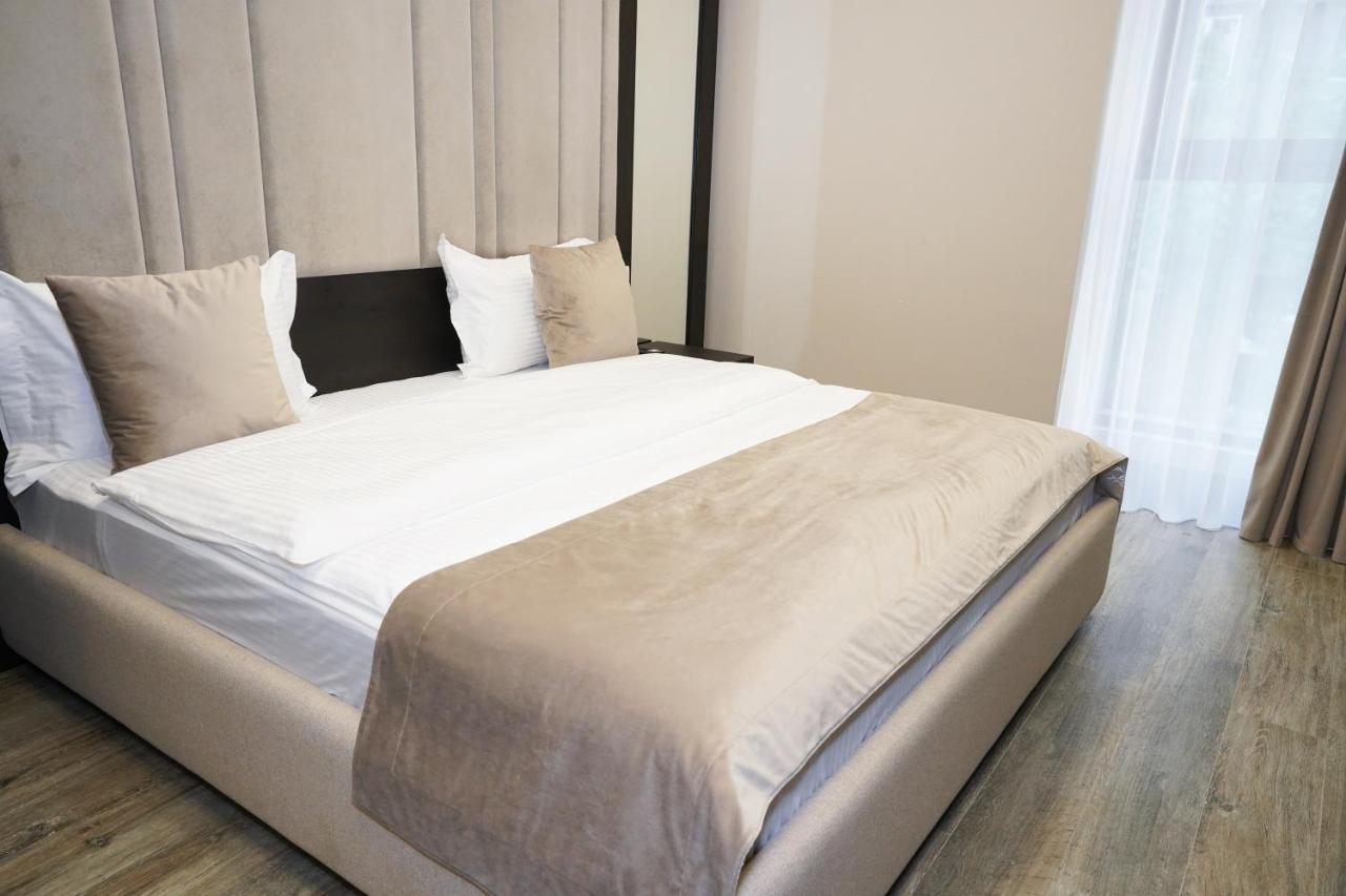 Soho Hotel City Centre Yerevan Bagian luar foto